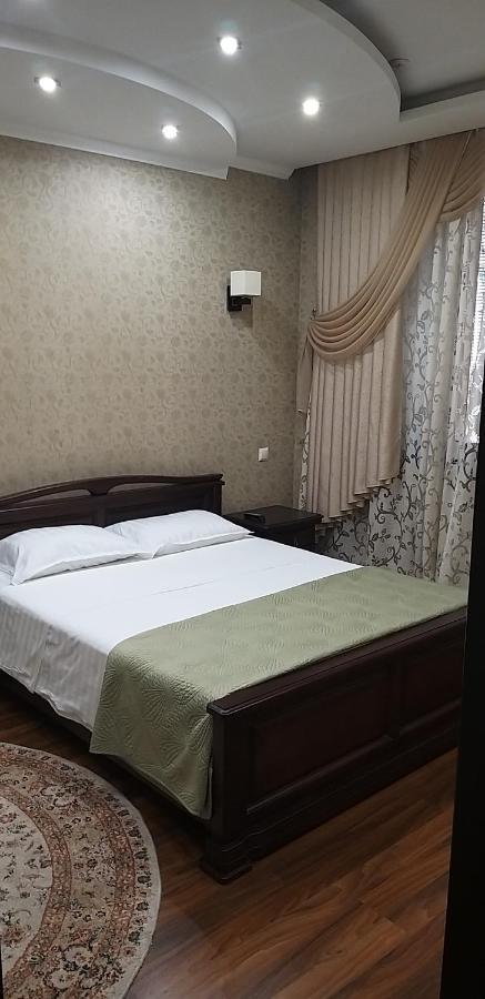 Royal Hotell Zaporizhia Exteriör bild